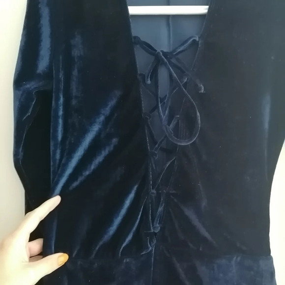Reformation Avalon Blue Velvet Lace Up Bodysuit Plunging V-Neck Pong Sleeve XS - Picture 8 of 16